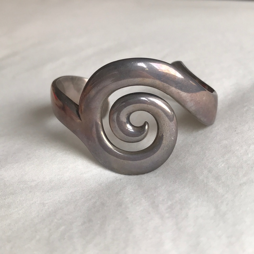 James Avery infinity circle bracelet